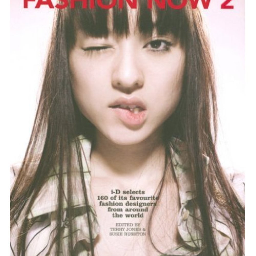 Fashion Now: v. 2 (Big Art) (2008-05-02) Paperback Bunko
